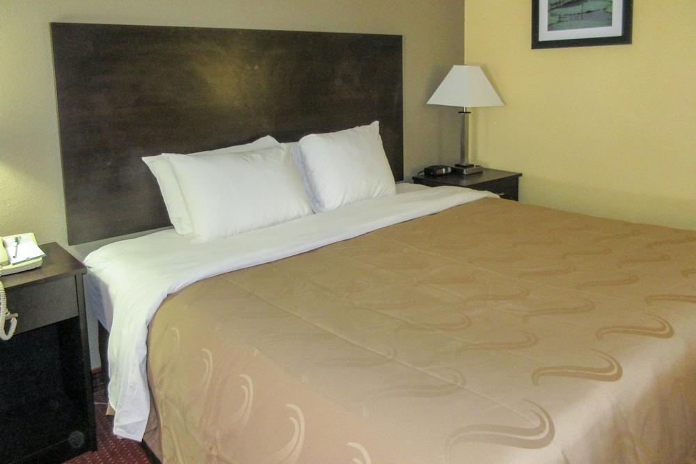 Quality Inn Williamston Buitenkant foto
